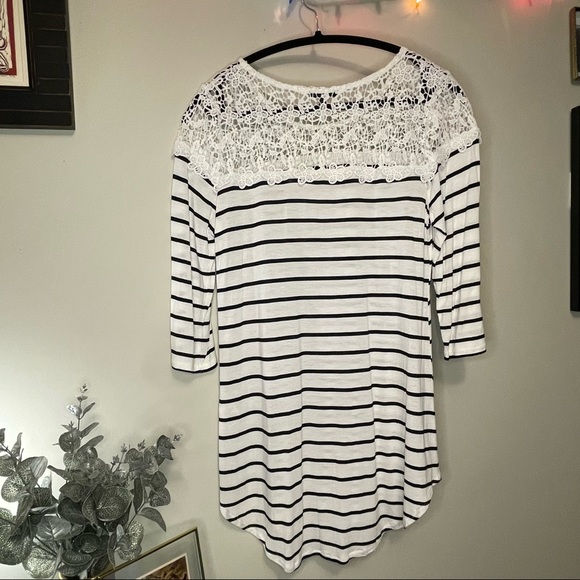 Dynamite - Lace-Trimmed White & Black Striped Top - Picture 3 of 5